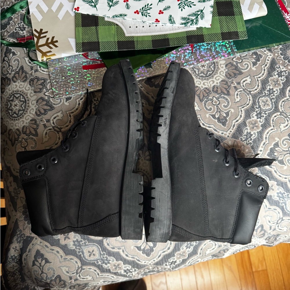 Black Timber Boots - image 4